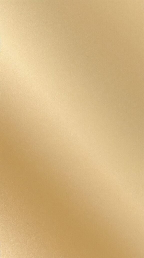 Vertical Minimalist Matte Gold Gradient Wallpaper with Subtle Metallic Sheen